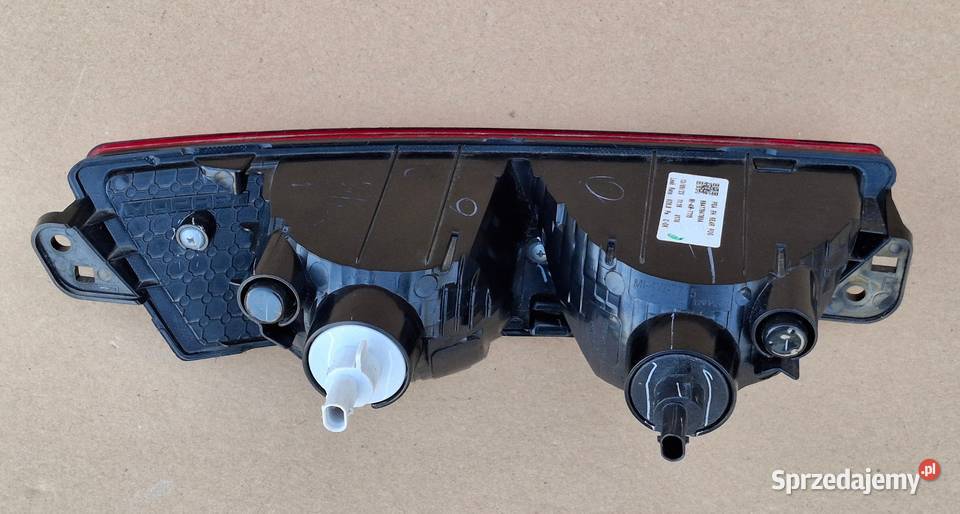 PEUGEOT 3008 III 5008 III LAMPA PRZECIWMGIELNA Bieleń