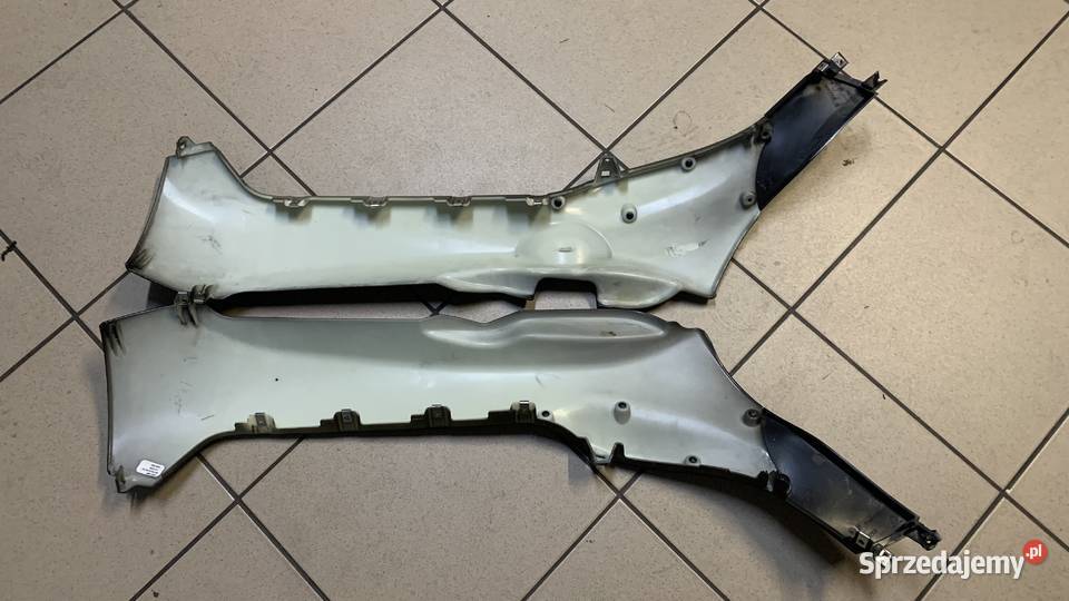 Pług łyżwa prawa lewa Piaggio MP3 125 Elementy nadwozia Brzeszcze sprzedam