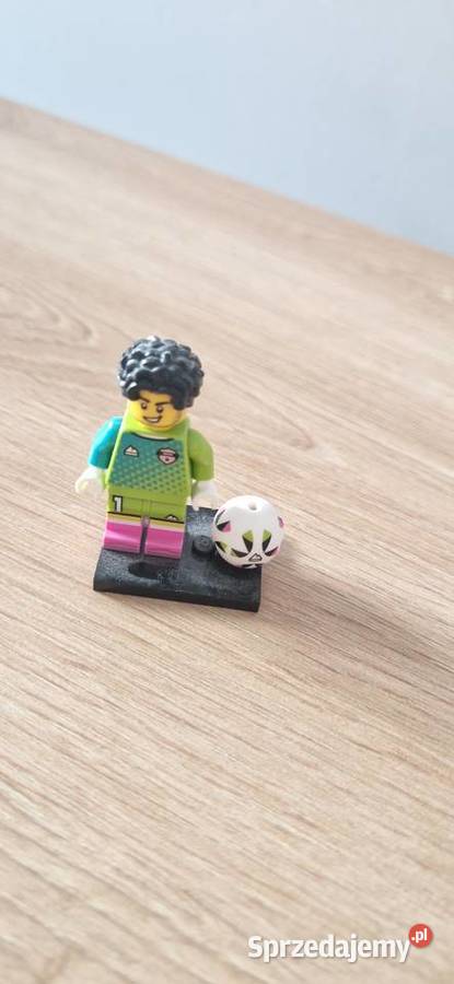 figurka Lego Bramkarz piłkarski seria 29 małopolskie Kraków