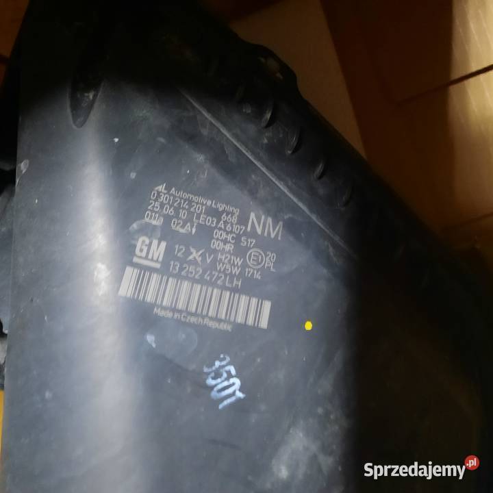 Relektor lewy Opel Zafira B Stalowa Wola