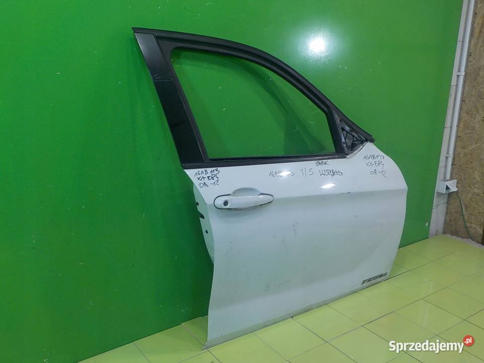 BMW X1 E84 20 D 09r 5D drzwi prawe przod