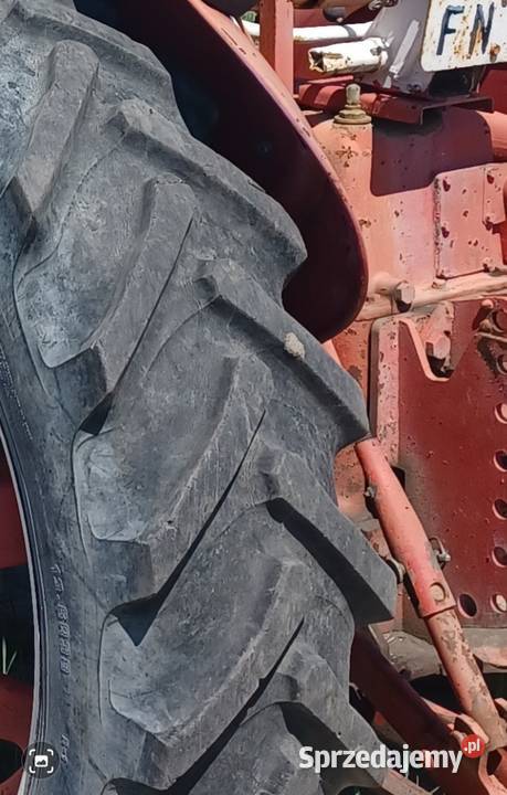 Felga zeliwna r38 komplet 2 sztuki z oponami sprzedam