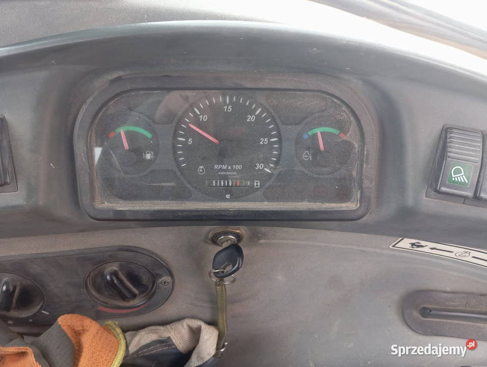 Sprzedam koparko ładowarkę HOLAND LB110 nie Repki