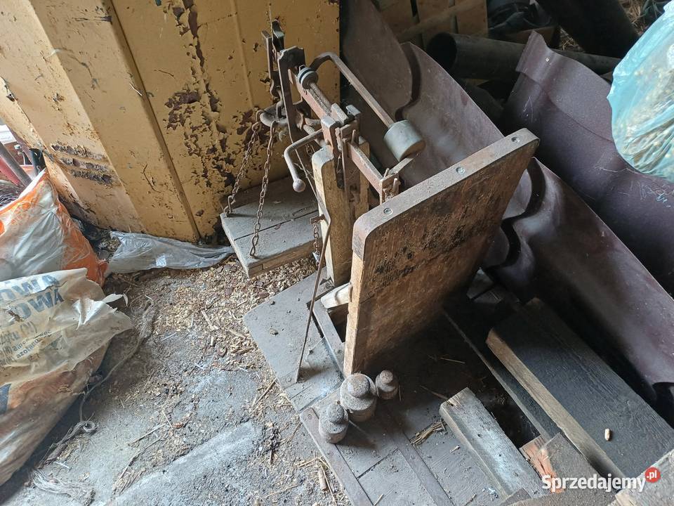 Waga szalkowa dziesiętna rolnicza starodawna Serniki sprzedam