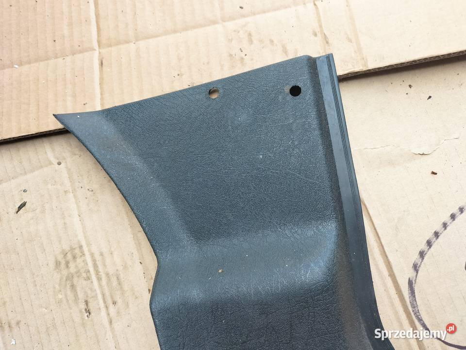 AUDI 80 B3 80B3 OSŁONA SŁUPKA PROGU PRAWY PRZÓD