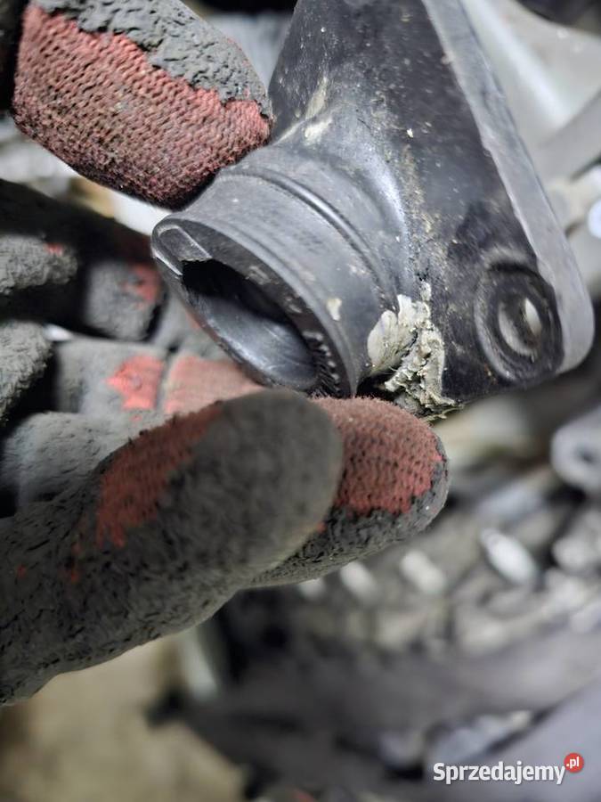 Suzuki RG 80 króciec ssący dolot wlot gaźnika Jelenia Góra