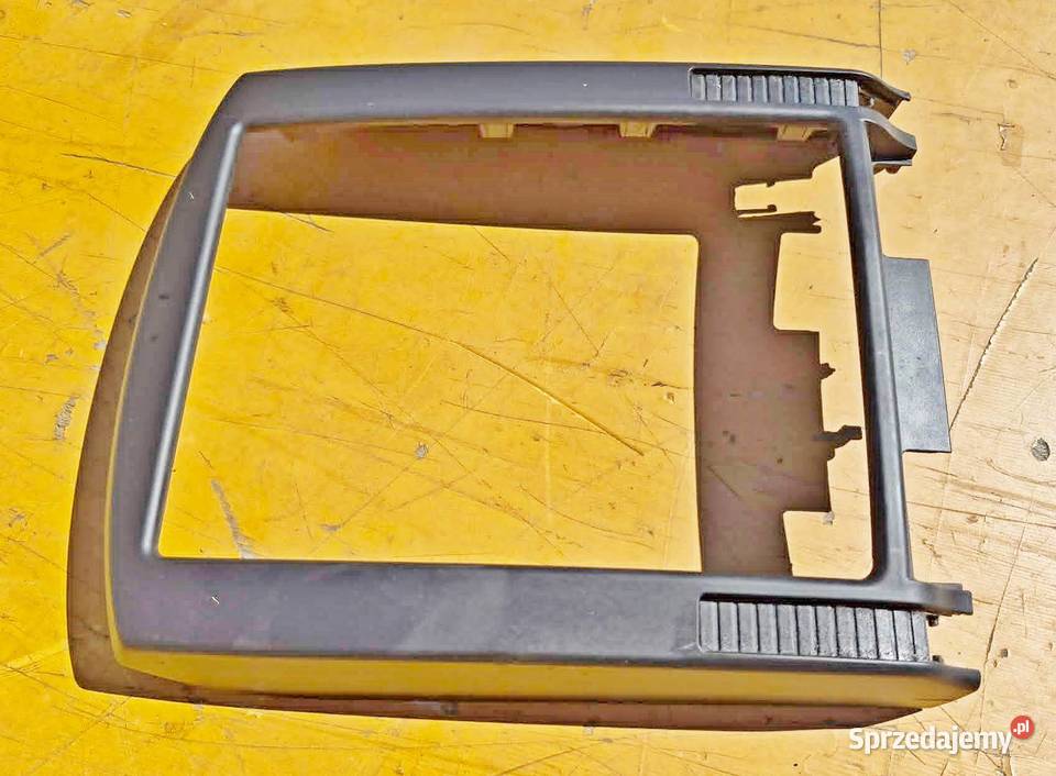 AUDI A8 D4 Osłona tunelu ramka podłokietnika