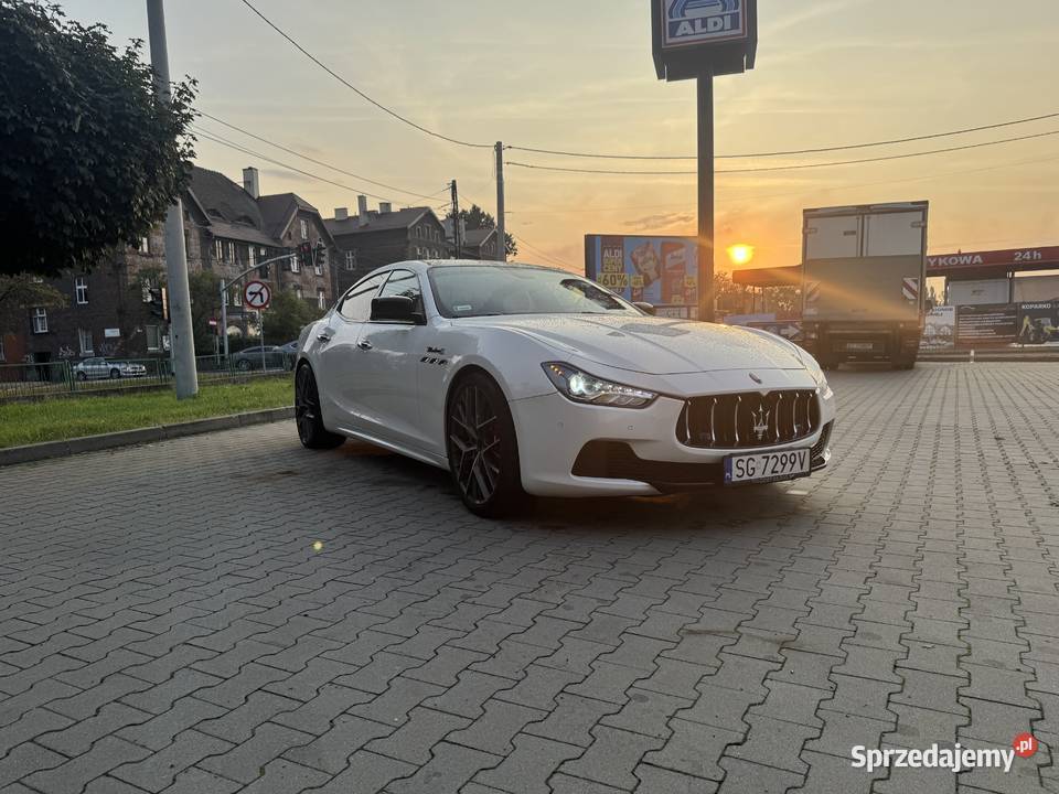 Maserati Ghibli SQ4 Rok produkcji 2015 Katowice