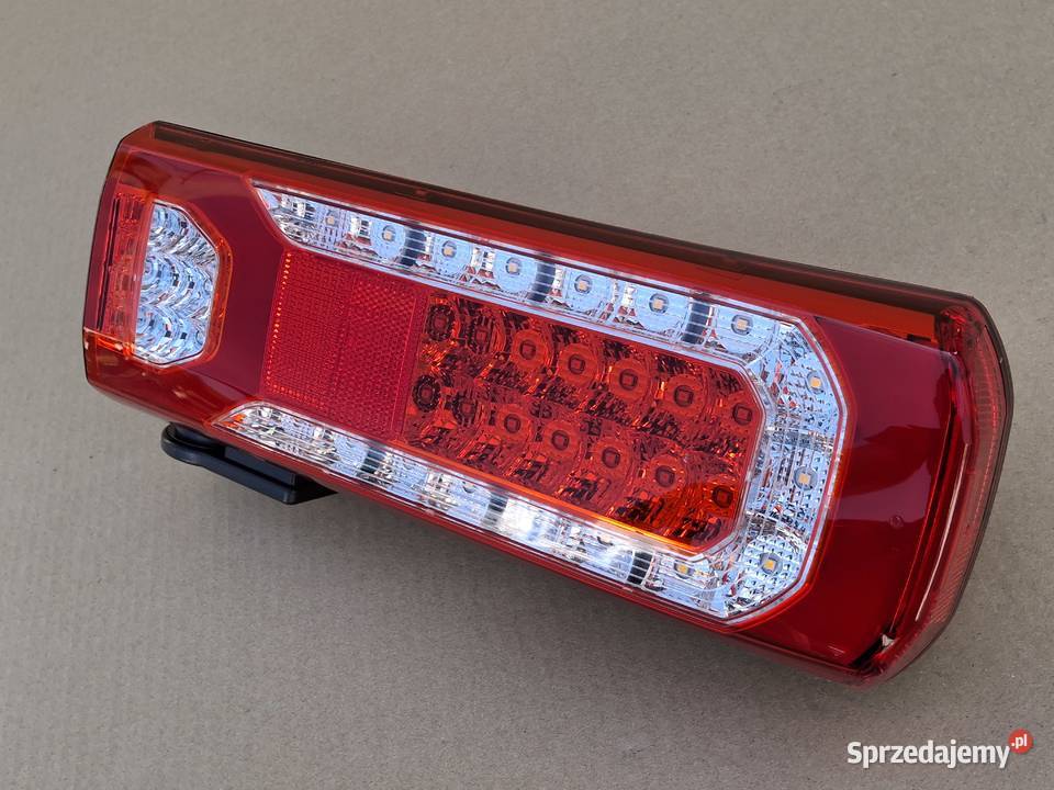MERCEDES ACTROS MP4 MP5 LAMPA PRAWY TYŁ PRAWA ciężarowe Bieleń