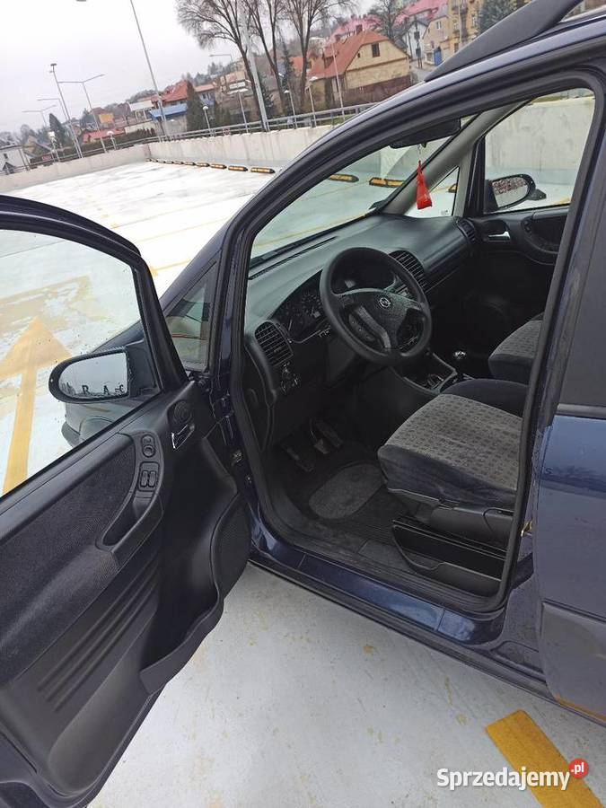 Sprzedam Opel Zafira A 18 benzyna 125 2001 manualna Zafira Starachowice