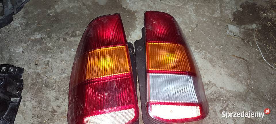 Mitsubishi space star lampy tyl