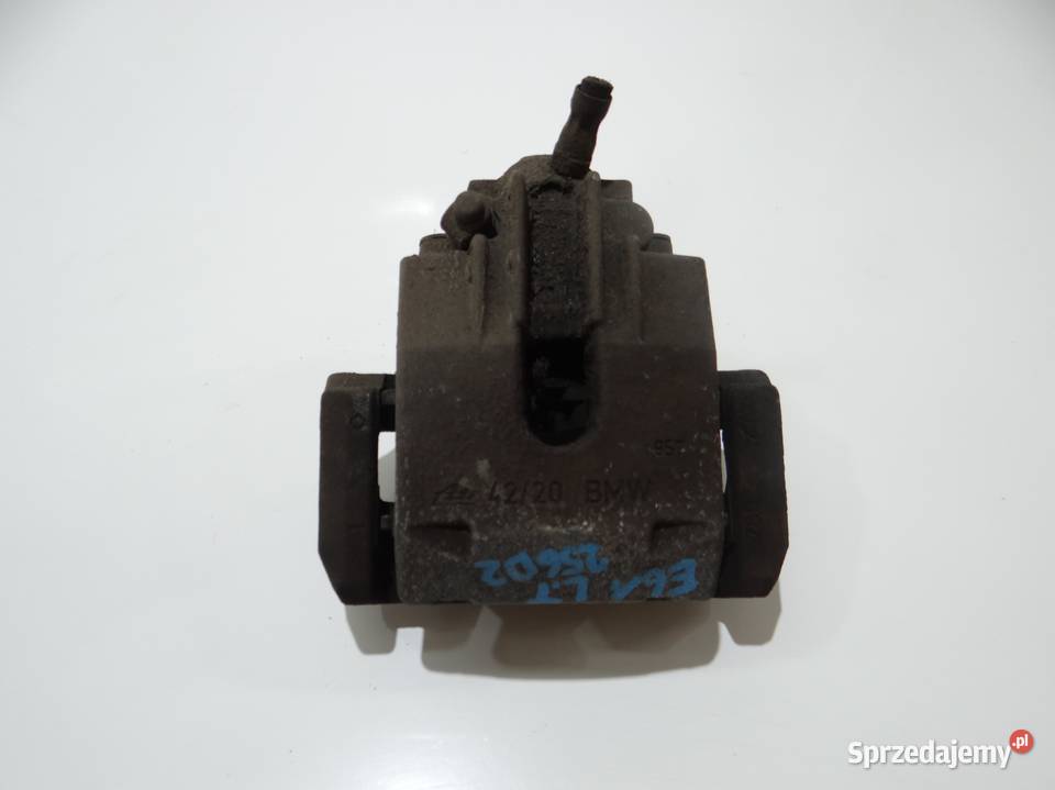 ZACISK HAMULCOWY LEWY TYŁ BMW E60 E61 OE 4220 Układ hamulcowy Strzyżewice