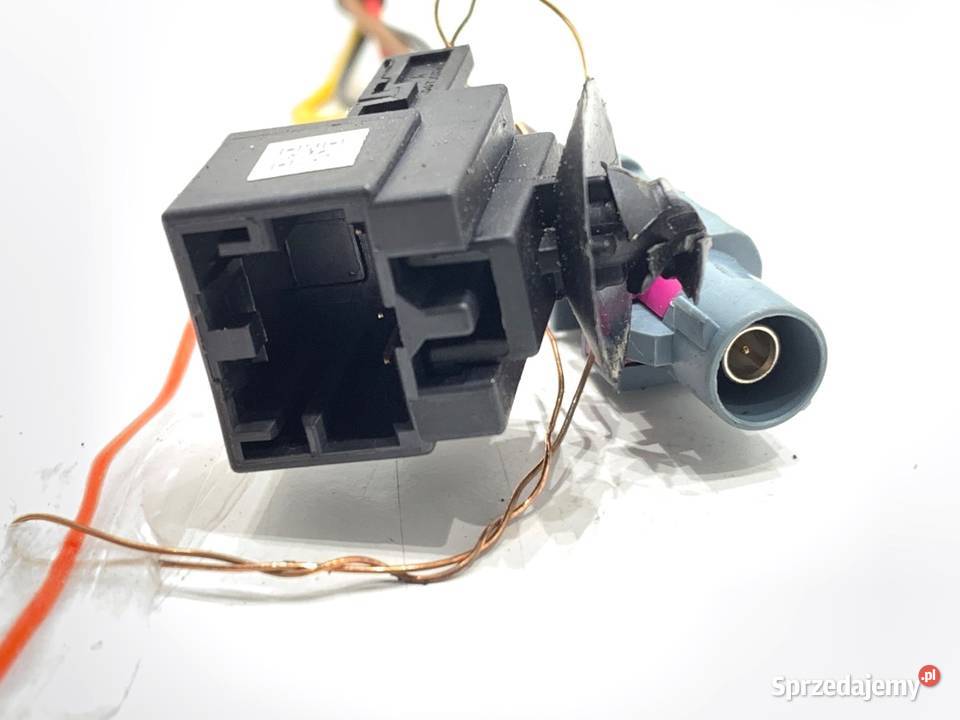 KAMERA KLAMKA KLAPY TYŁ VW TOURAN 5TA827566B Klapy bagażnika sprzedam