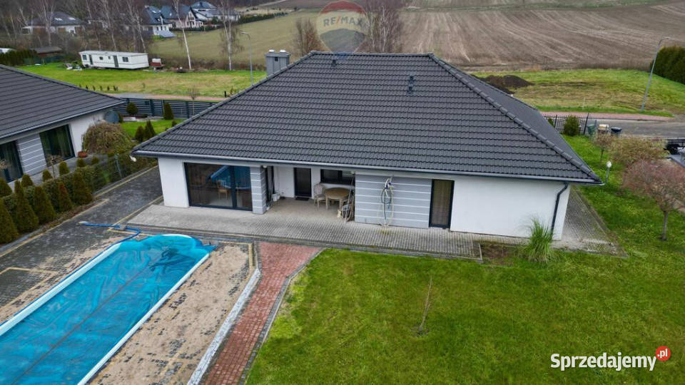 Dom jednorodzinny Bydlino 1500m2 sprzedam