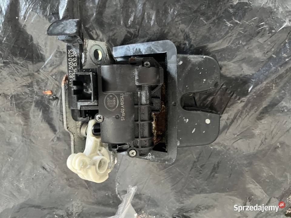 Zamek do klapy tył VW golf VIII kombi Kielce