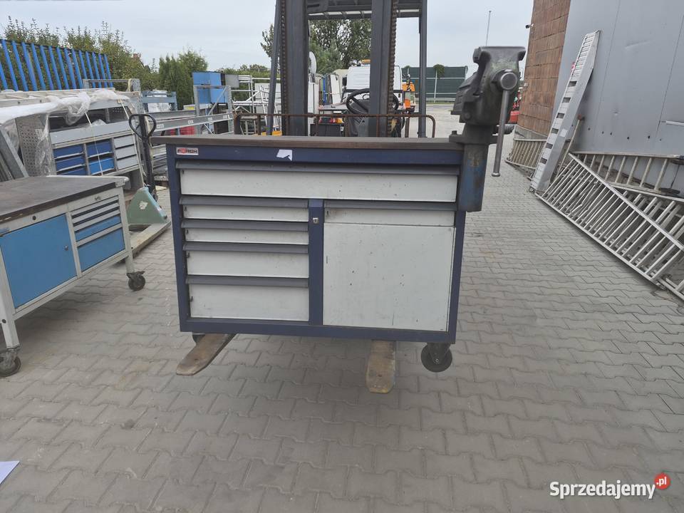 mobilny stół warsztatowystół roboczy na kólkach Brzesko