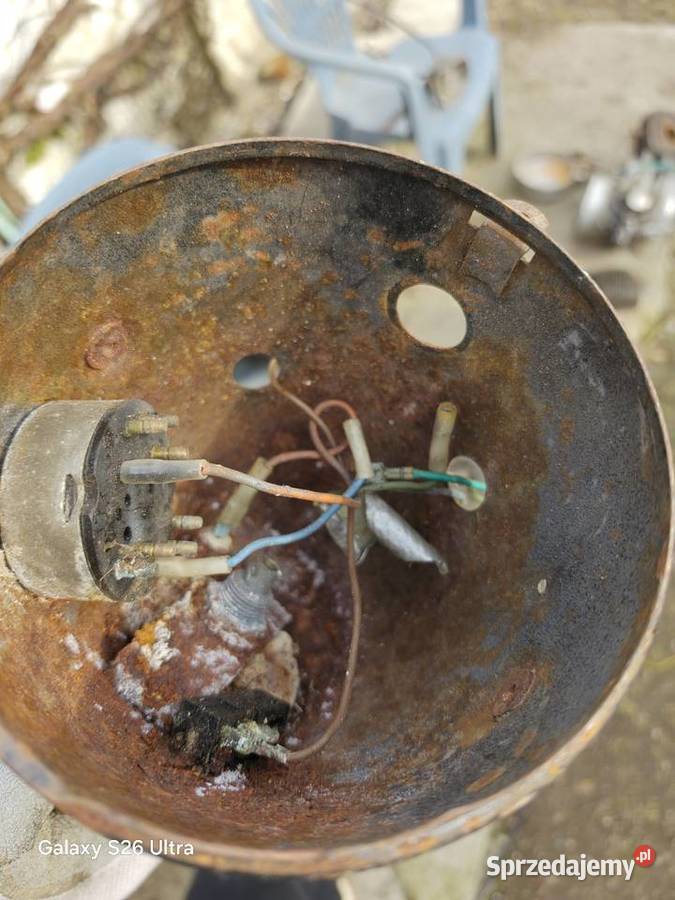 Lampa kompletna 200 pln Złocieniec