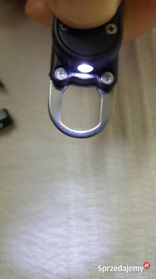 MULTITOOL BRELOK LATARKA KARABIŃCZYK W JEDNYM Poznań