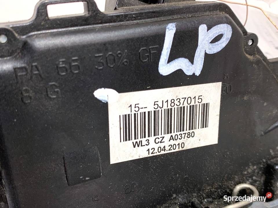 ZAMEK DRZWI LEWY PRZÓD SKODA ROOMSTER Hatchback osobowe Motoryzacja