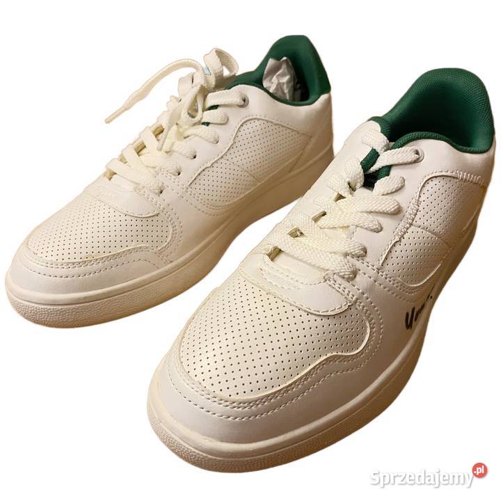 Buty sportowe z podpisem Young Leosi Sprandi Kielce