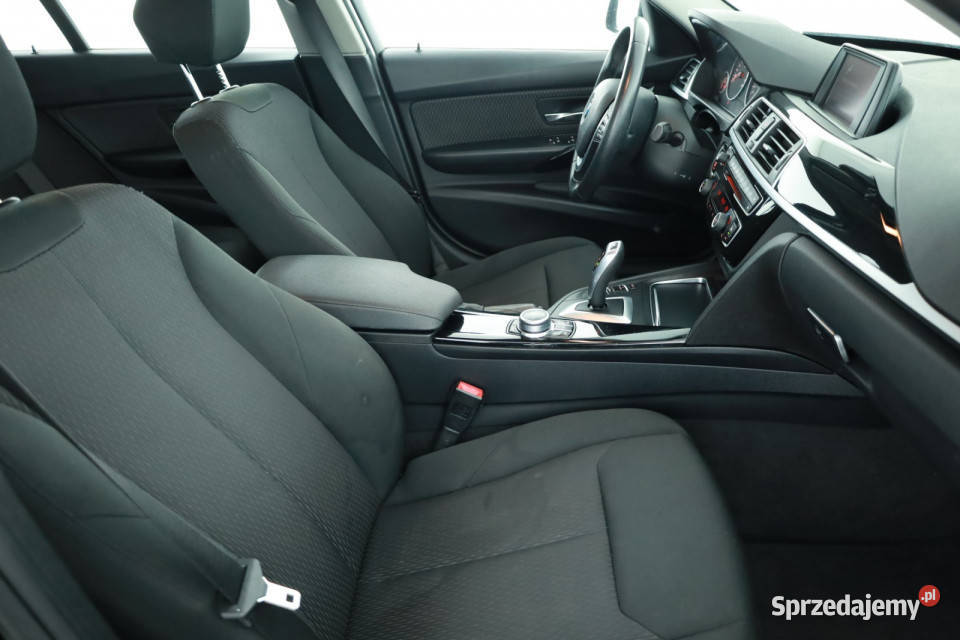 BMW 3 320 d podgrzewane fotele