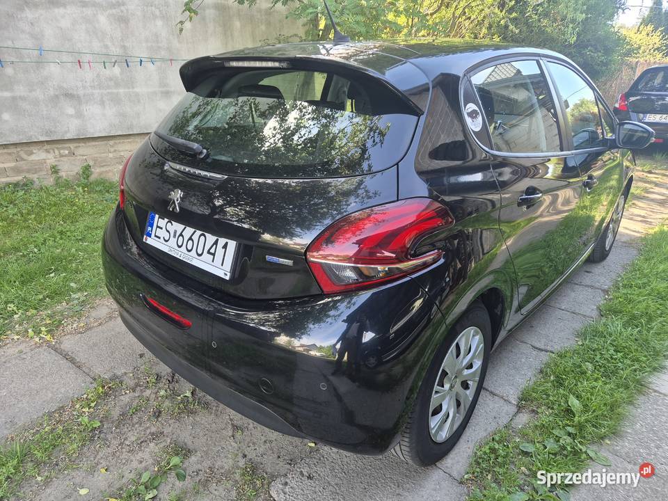 Peugeot 208 12 benzyna Nowy rozrząd i olej Peugeot Skierniewice