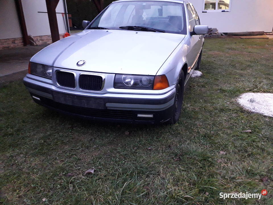 BMW e36 zderzak tył przód podkarpackie Brzozów sprzedam