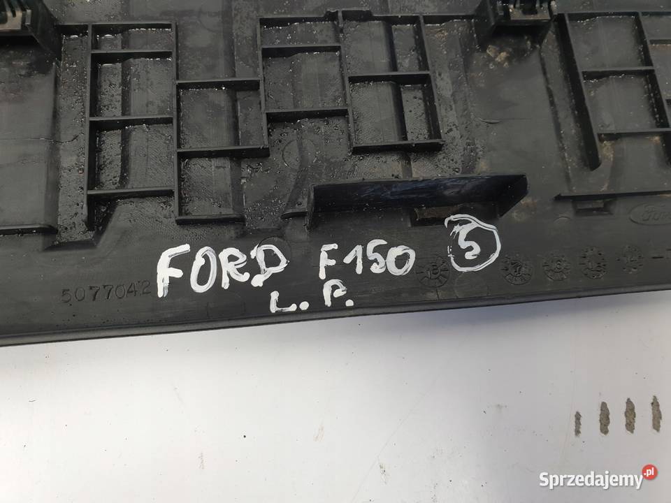 Ford F150 LISTWA NAKŁADKA PROGOWA lewa LEWY osobowe Pozostałe Janów