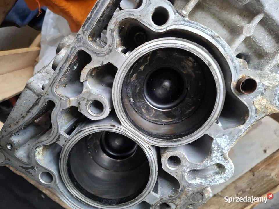 Sprzedam blok silnika subaru
