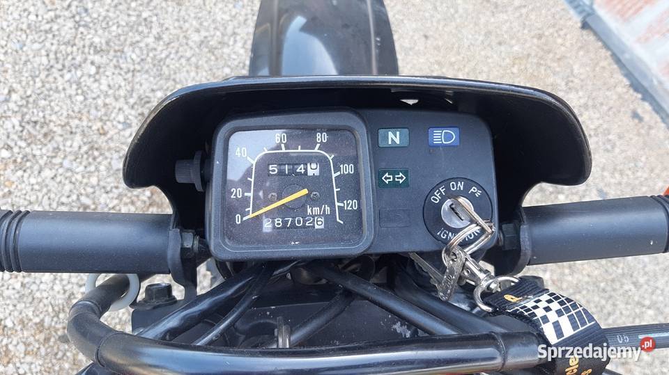 Suzuki DR 125 SE łańcuch Konieczki