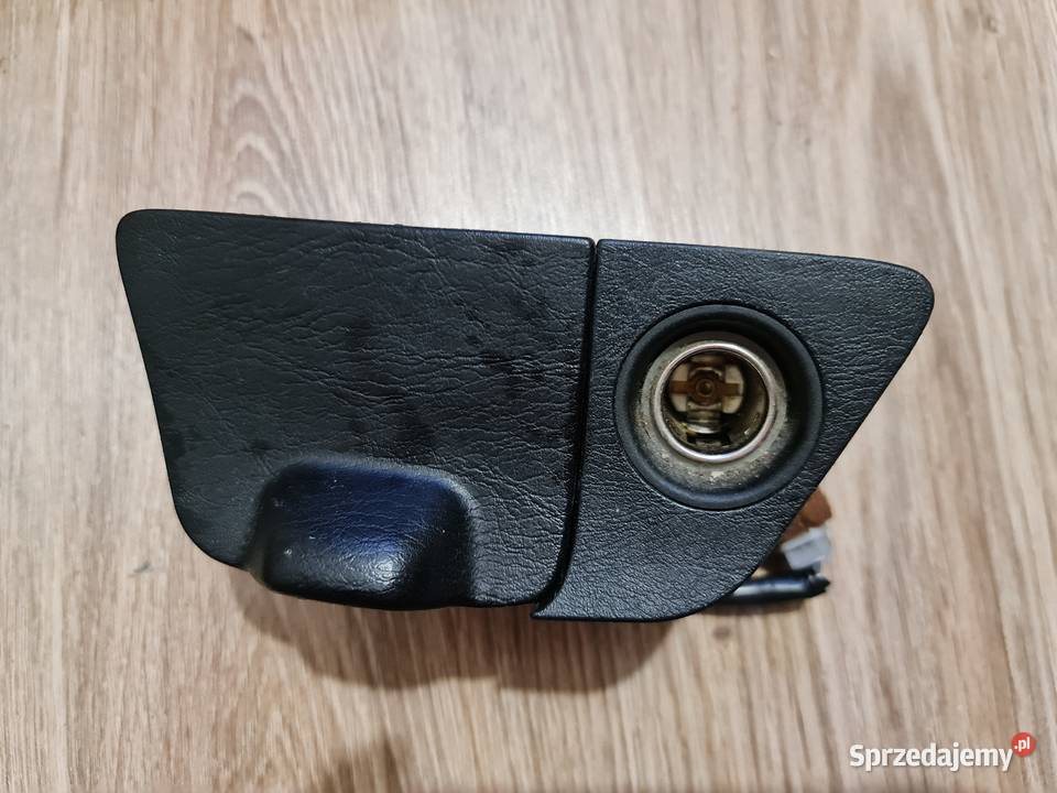 Popielniczka Toyota Carina E śląskie Gliwice sprzedam