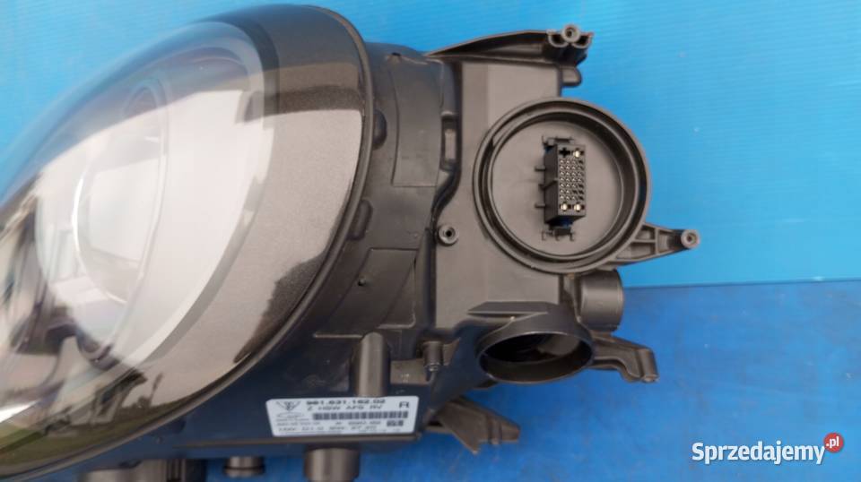 LAMPA PRAWY PRZÓD IGŁA CIEMNA PORSCHE 981 Nowy Tomyśl