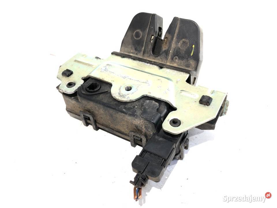 ZAMEK KLAPY TYŁ OPEL ZAFIRA B Minivan 13117285 osobowe