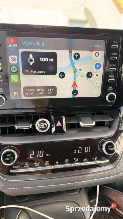 Corolla 18 hybryda stan idealny Samochody osobowe Świnoujście