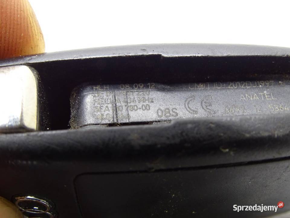 KLUCZYK PILOT NADAJNIK 434 MHZ 8V0837220 AUDI A3 Części samochodowe
