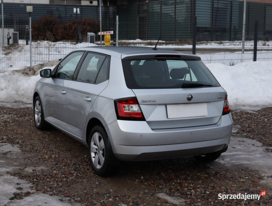 Skoda Fabia 12 TSI srebrny mazowieckie Piaseczno sprzedam