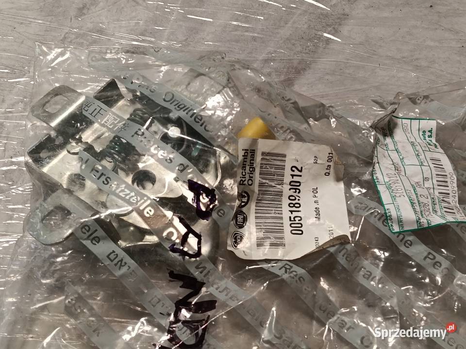 Zamek przedniej maski Fiat Panda 2 51899012 Chorzów