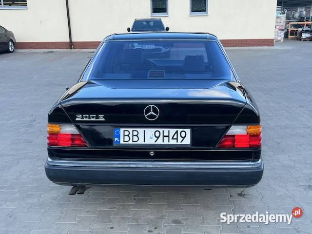 Mercedes W124 300E 1990r sedan super stan mały Rok produkcji 1990 Bielsk Podlaski