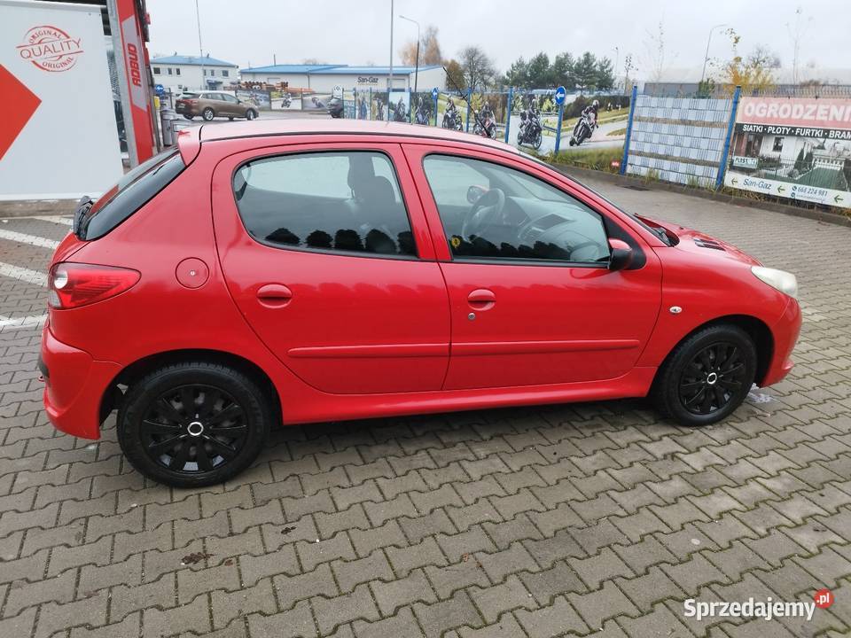 Ekonomiczny Peugot 206 plus 2011 salon Polska Jarocin