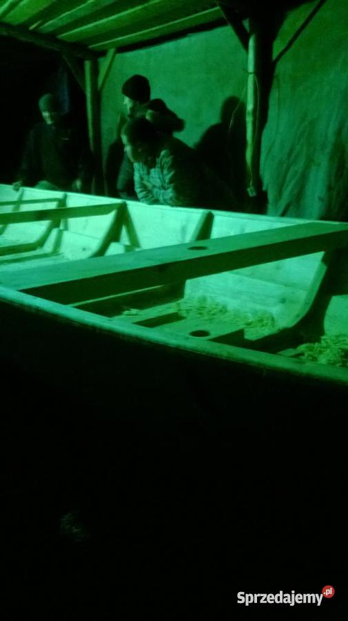 łodzie drewniane Józefów nad Wisłą