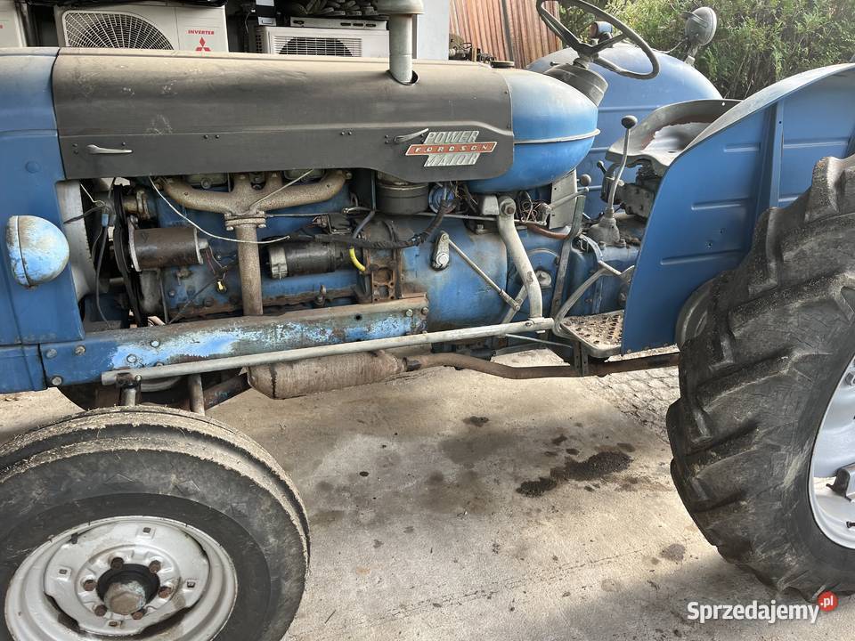 Fordson Power Major z plugiem 5 skibowym Tychy