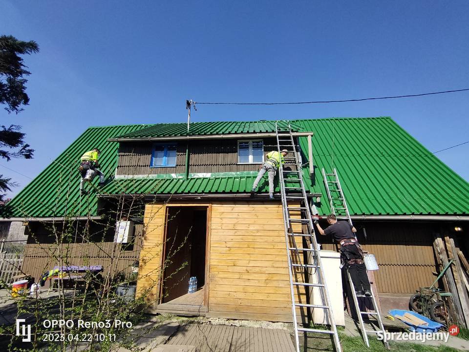 Mycie malowanie dachów elewacji domów z drewna Kraków