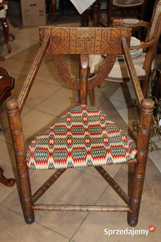 Trójkątne krzesło mnicha 296 FiaF Meble Szczecin