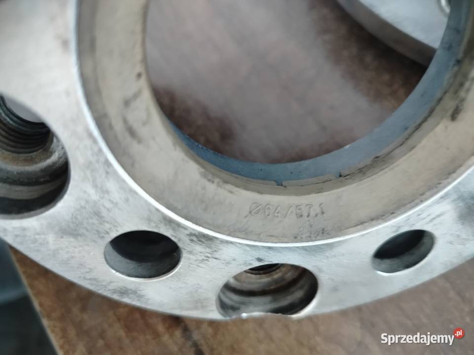 Dystanse adaptery zmieniające rozstaw śrub z Ruda Śląska sprzedam