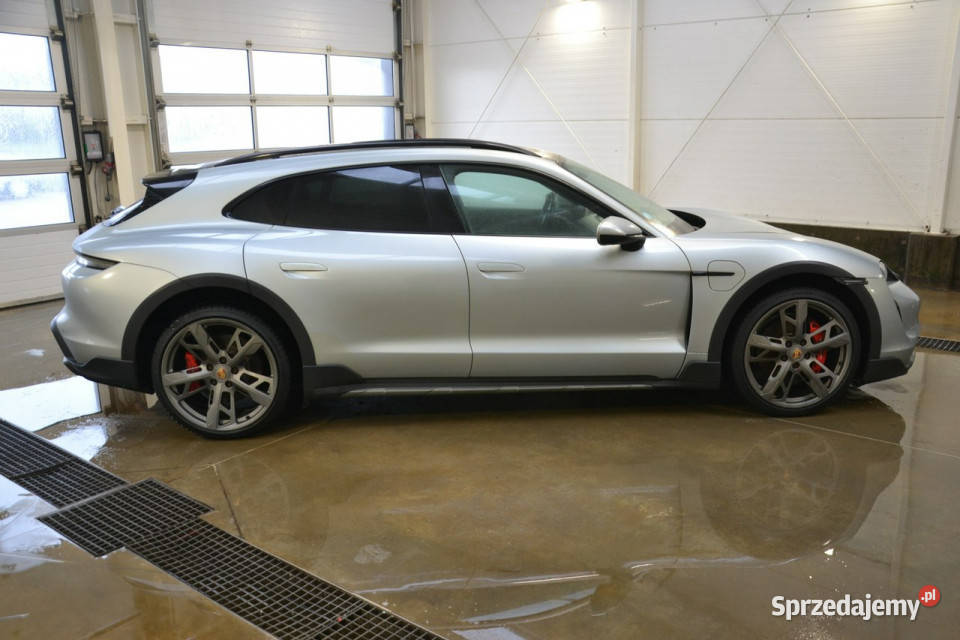 Porsche Taycan Cross Turismo 4S Pack Offroad Kęty