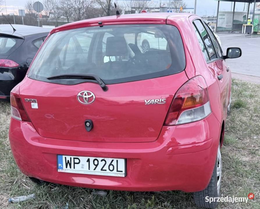 Toyota yaris 10 130000 przebieg 998cm3 Witobel sprzedam