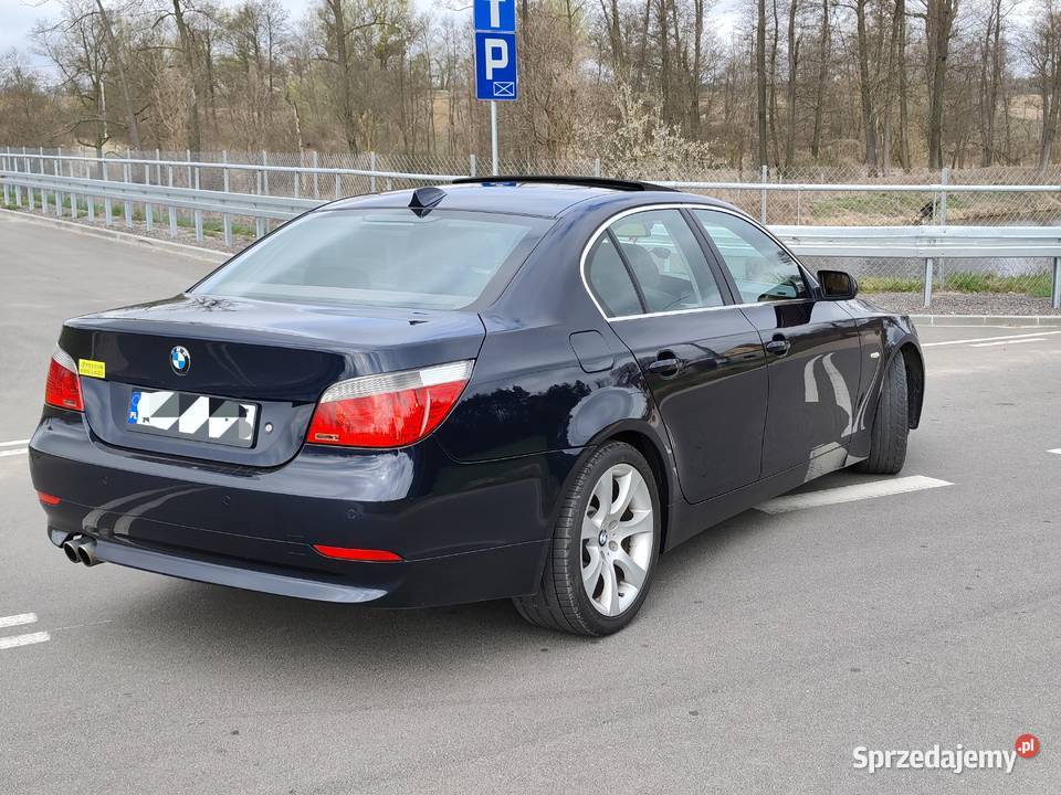 BMW E60 545i V8 333