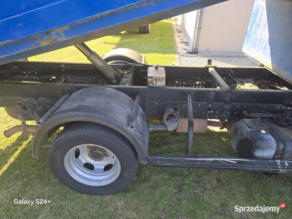 Mitsubishi Canter FUSO IVECO SILNIK wywrotka Rok produkcji 2011 Frydek sprzedam