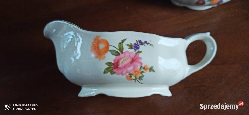 Sosjerka Arabia
Made in Finlland
W kolorze ecru