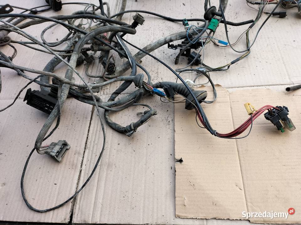 VW PASSAT B4 19TDI WIĄZKA INSTALACJA ELEKTRYCZNA osobowe Kamień-Kolonia